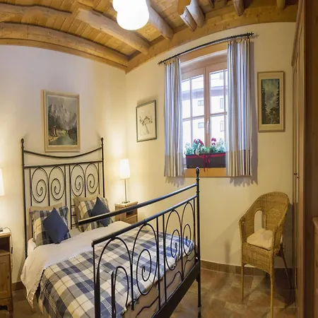 In Seefeld Near Slopes & Mountains