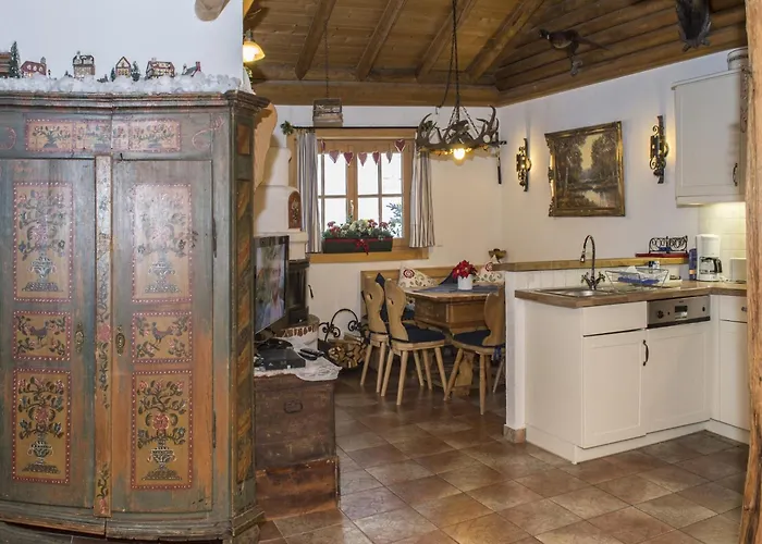 Vakantiehuis In Seefeld Near Slopes & Mountains *