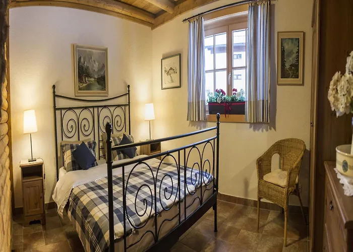 Vakantiehuis In Seefeld Near Slopes & Mountains *